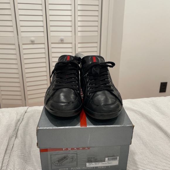 Prada Sneakers. Store for a few years. Size EU41 - US8 - UK7 - Picture 4 of 7